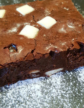 Load image into Gallery viewer, White Chocolate Chip Brownie